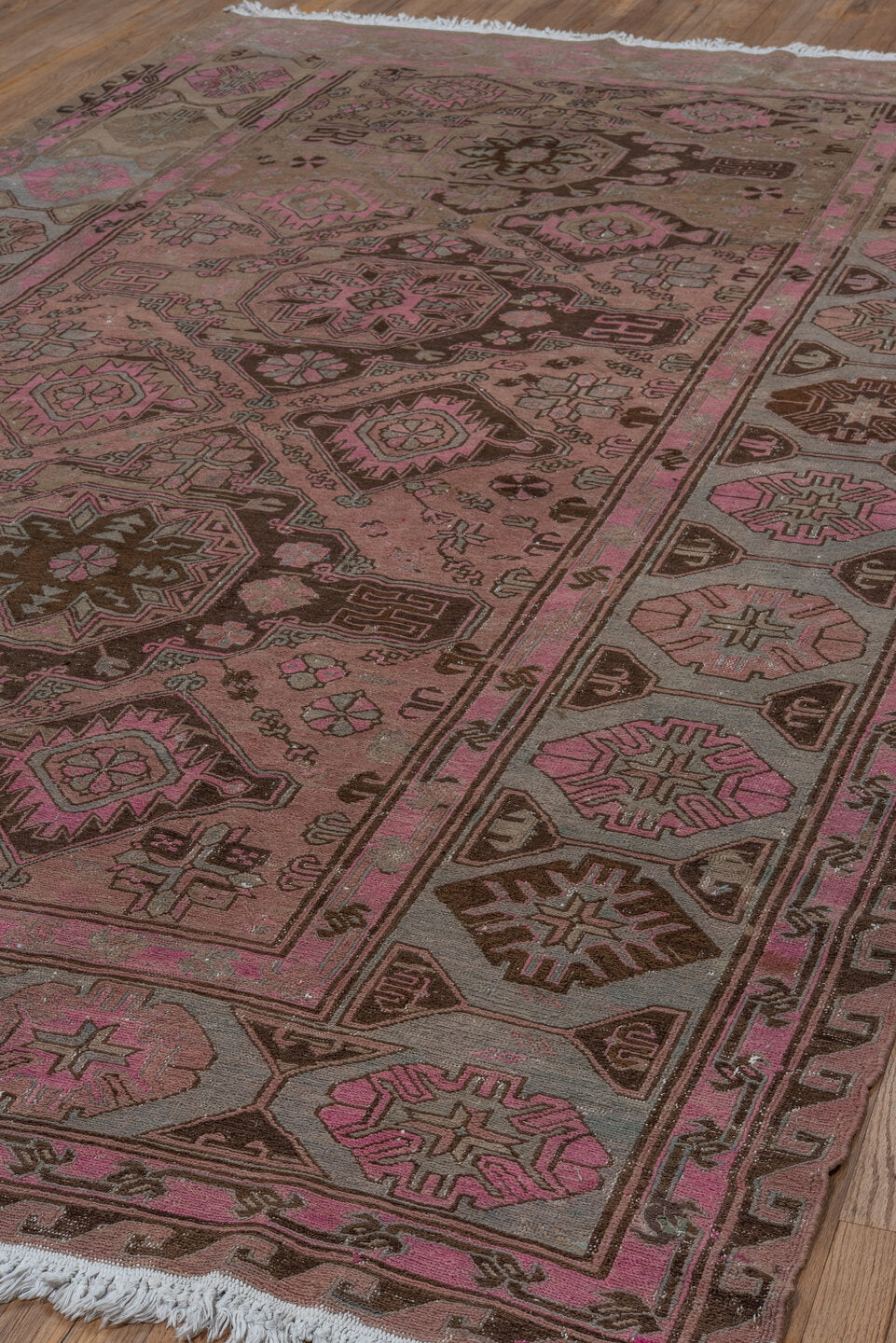 7' x 11' one-of-a-kind handmade vintage Sumak large size rug. Color palette: brown, gray, light gray, off-white, pink