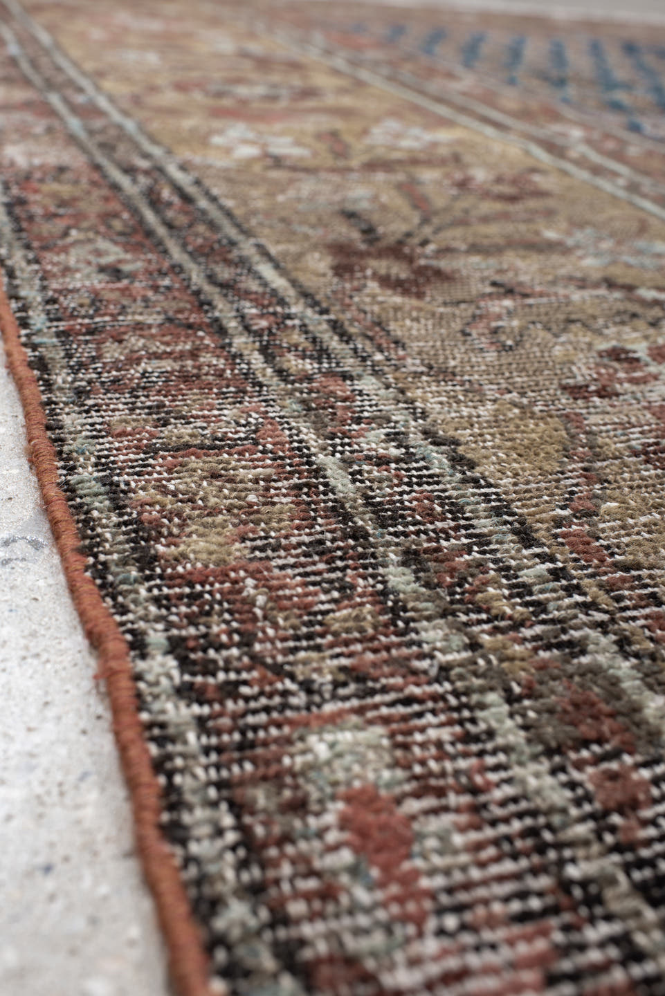 9' x 10' one-of-a-kind handmade vintage Mahal large size rug. Color palette: blue, ivory, rust, taupe, rose, brown