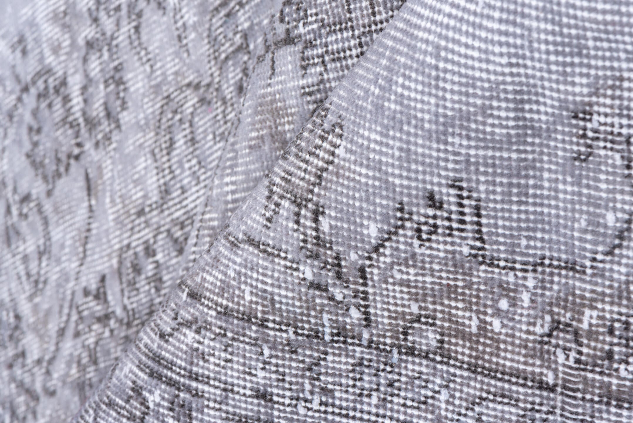 5' x 9' one-of-a-kind handmade vintage Sparta medium size rug. Color palette: dim gray, gray, light gray, off-white, pink