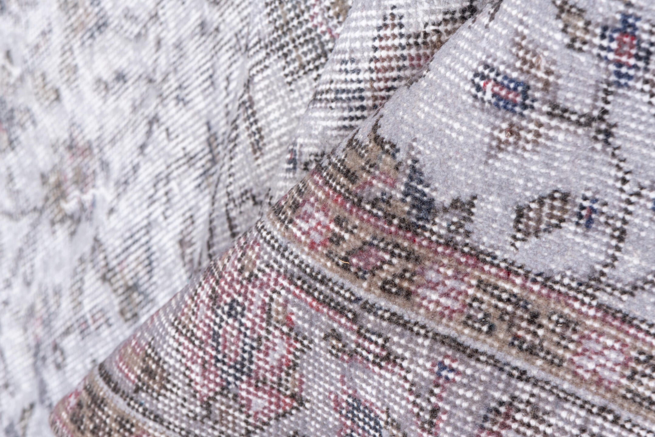 5' x 9' one-of-a-kind handmade vintage Overdyed medium size rug. Color palette: dark gray, gainsboro, gray, light gray