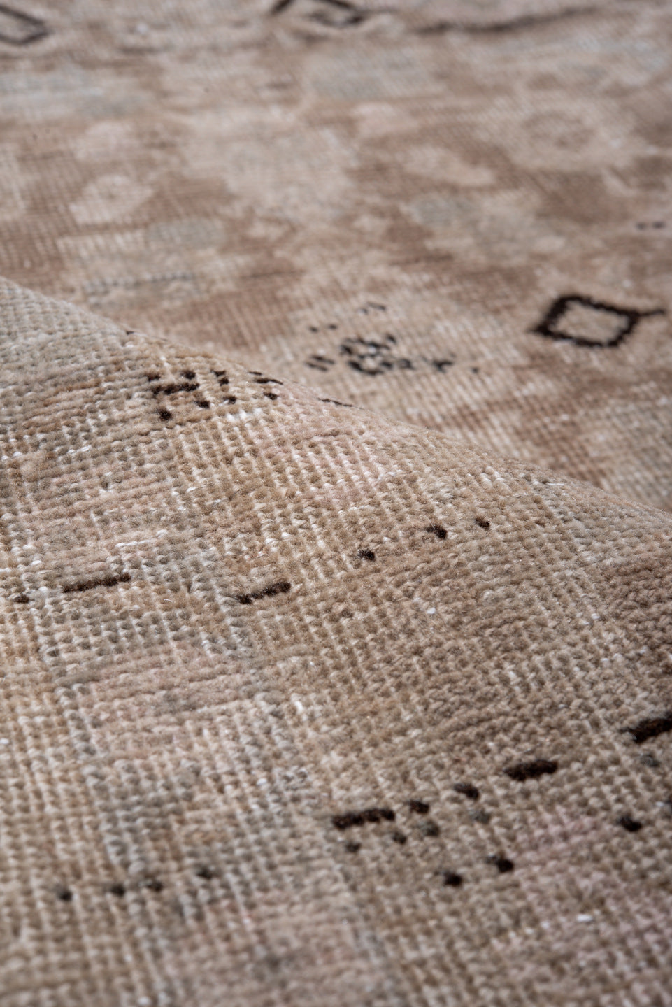 6' x 10' one-of-a-kind handmade vintage Tabriz large size rug. Color palette: brown, gray, light gray, off-white, pink