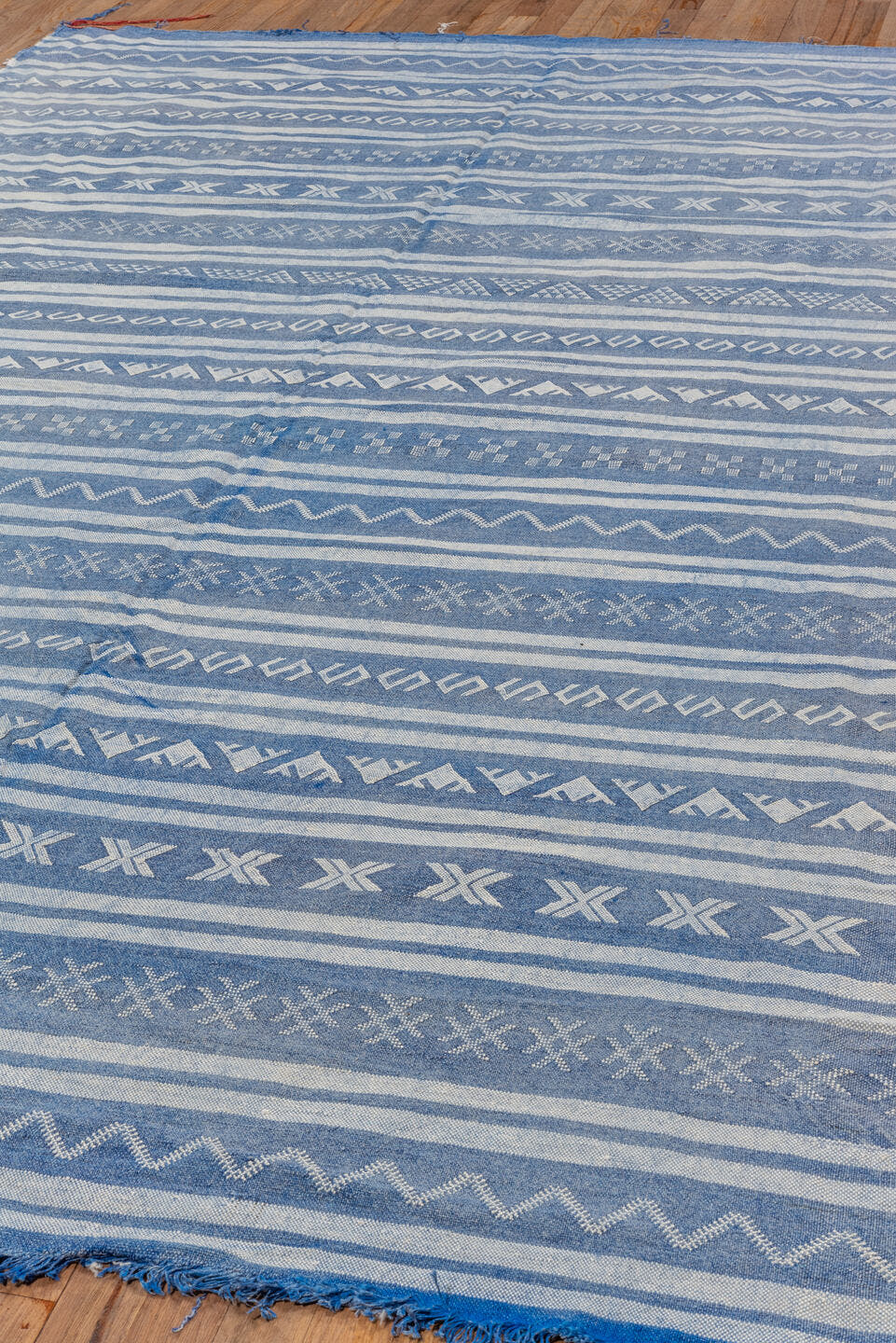6' x 9' one-of-a-kind handmade vintage Cactus Kilim medium size rug. Color palette: sky blue, ivory, cobalt, powder blue