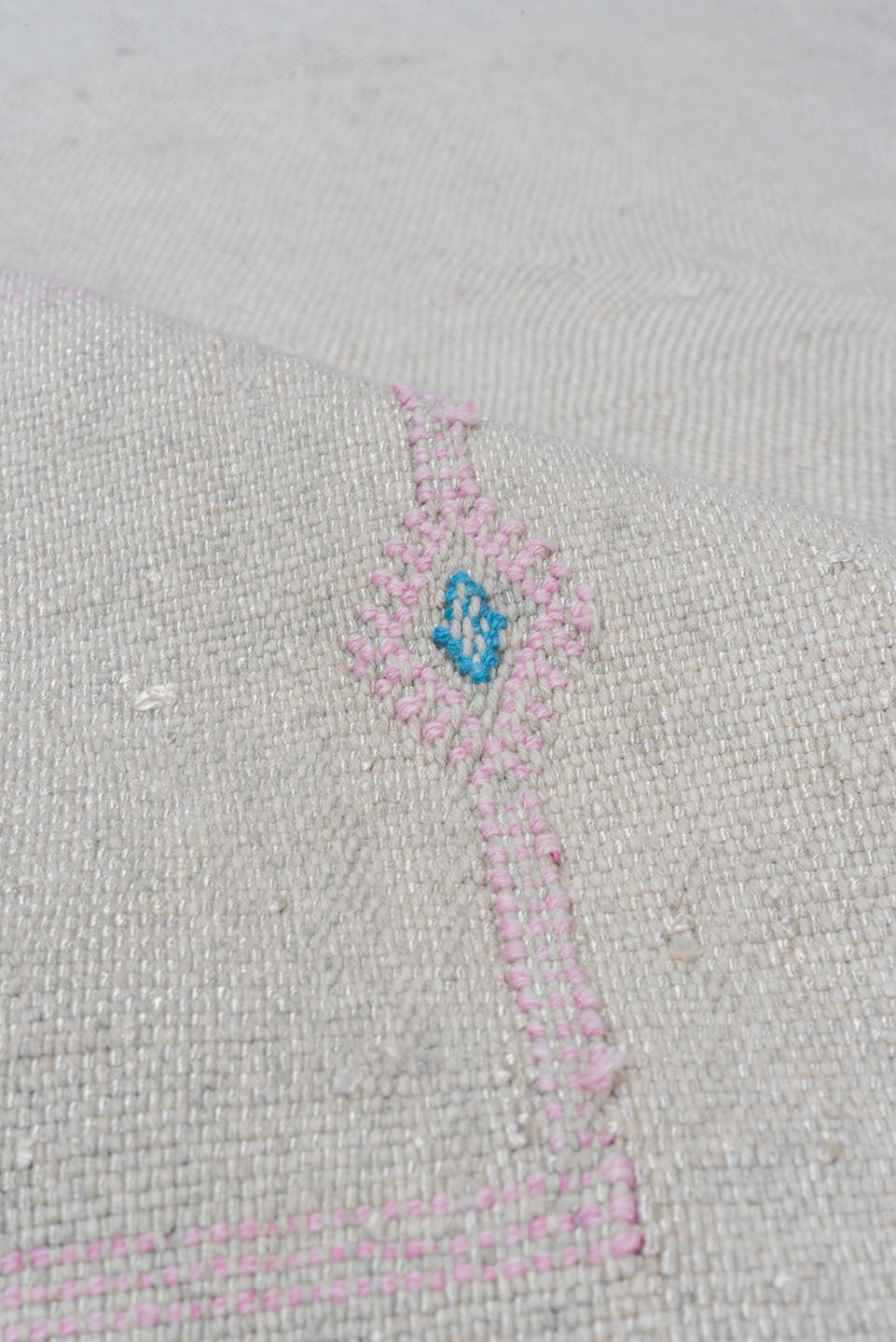 5' x 9' one-of-a-kind handmade vintage Cactus Kilim medium size rug. Color palette: ivory, cream, pale blue, gold, blush