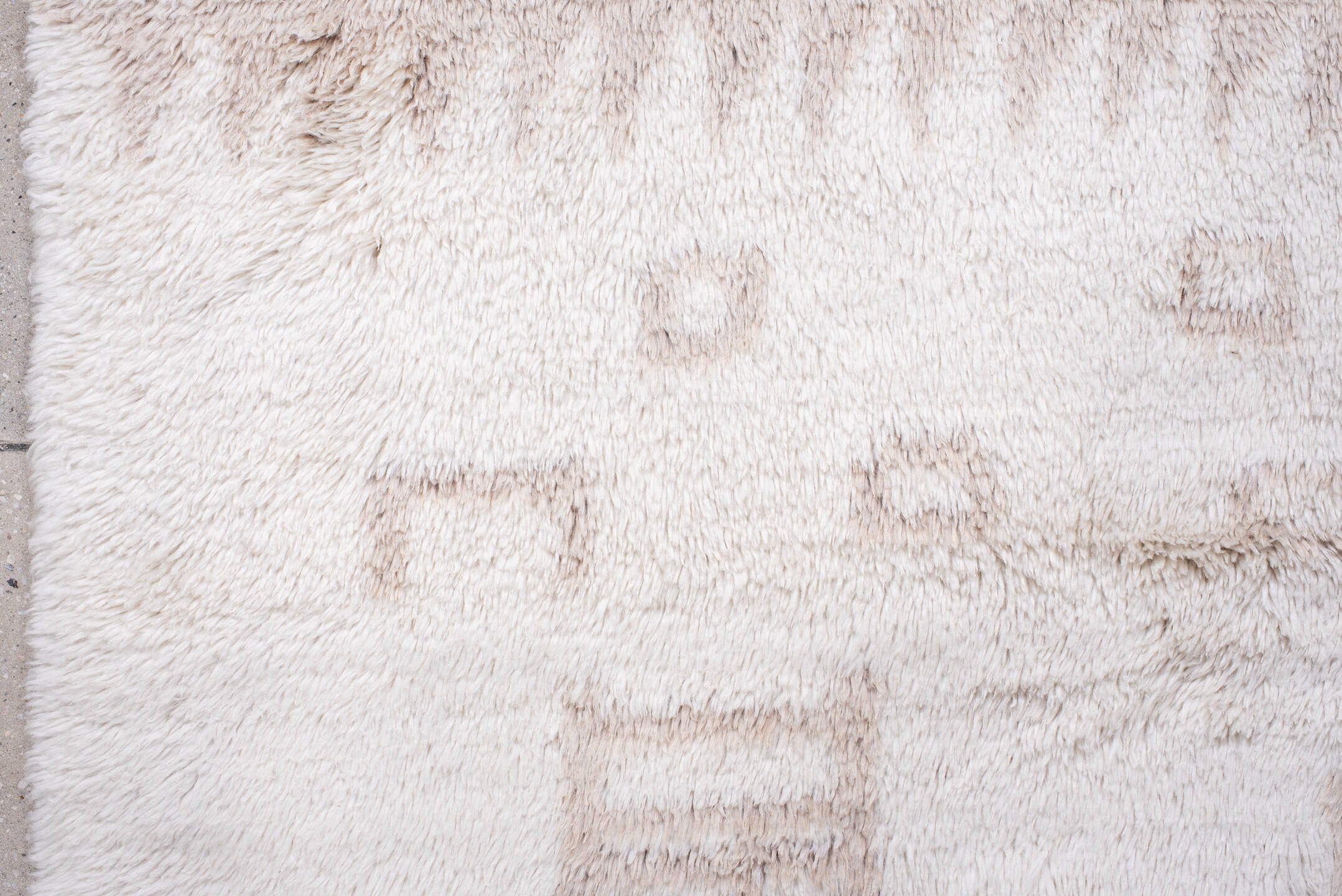 6' x 9' one-of-a-kind handmade vintage Moroccan medium size rug. Color palette: light gray, pink, off-white, gray, linen