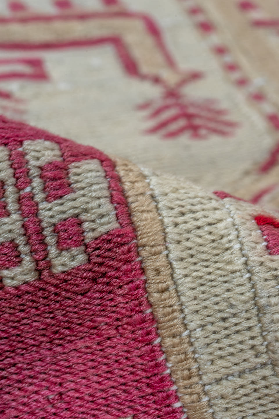 3' x 4' one-of-a-kind handmade antique Sumak small size rug. Color palette: ivory, camel, raspberry, beige, rose, red, pink