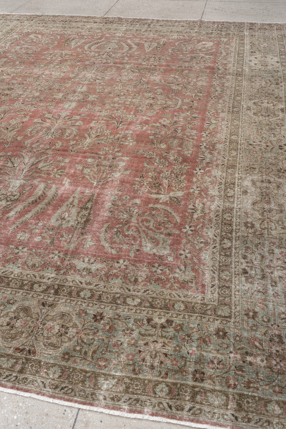 8' x 11' one-of-a-kind handmade antique Kashan large size rug. Color palette: rose, ivory, pale aqua, taupe, sage, camel