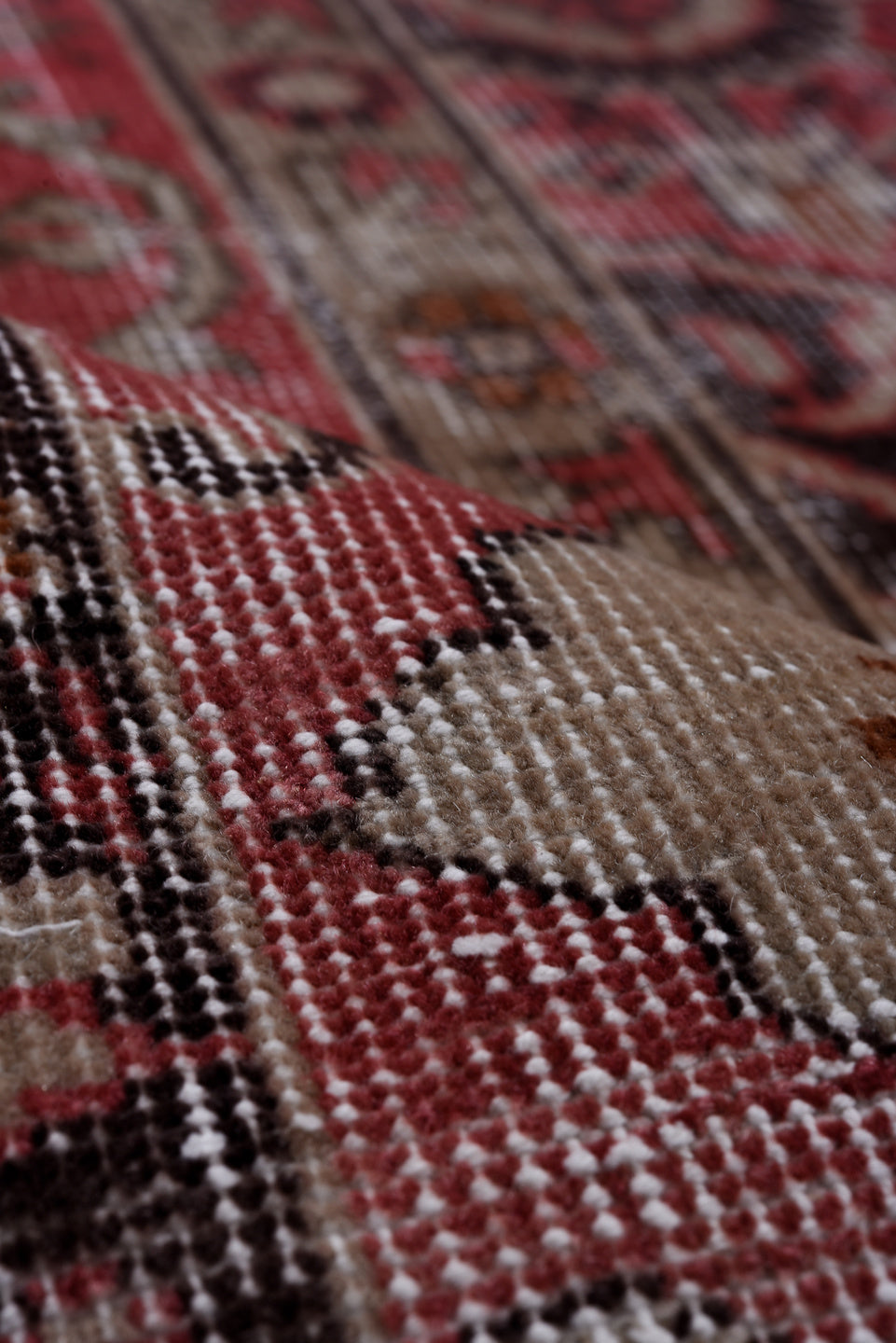 9' x 14' one-of-a-kind handmade vintage Sparta large size rug. Color palette: black, brown, dark gray, gainsboro, gray