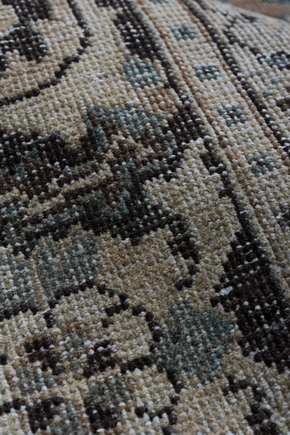 8' x 12' one-of-a-kind handmade vintage Mahal large size rug. Color palette: taupe, slate, ivory, blue, charcoal, beige