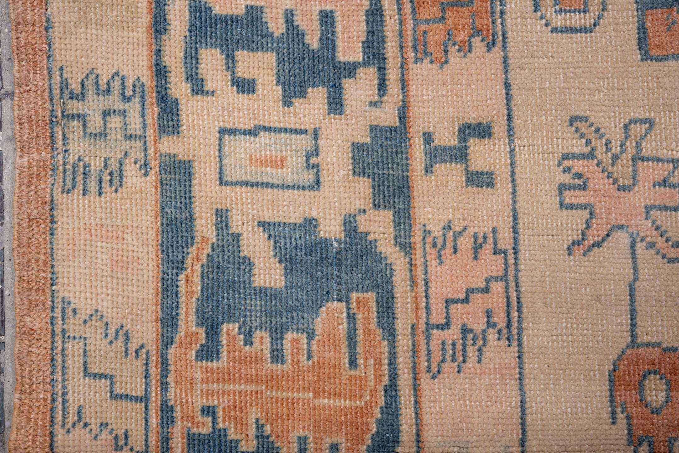 7' x 10' one-of-a-kind handmade antique Oushak large size rug. Color palette: ivory, peach, denim, sky blue, terra cotta