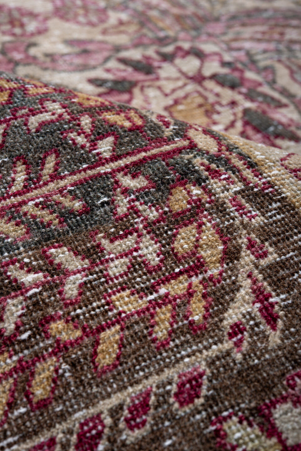 9' x 14' one-of-a-kind handmade antique Lavar large size rug. Color palette: ivory, rose, mauve, taupe, charcoal, blush