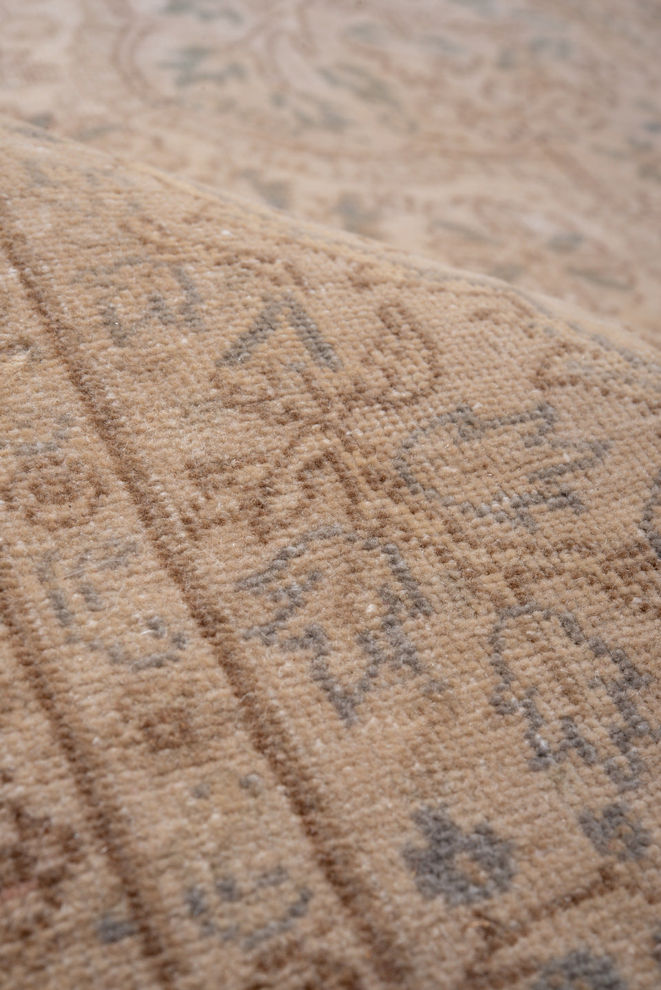 8' x 11' one-of-a-kind handmade vintage Kaisary large size rug. Color palette: brown, gray, off-white, orange, pink