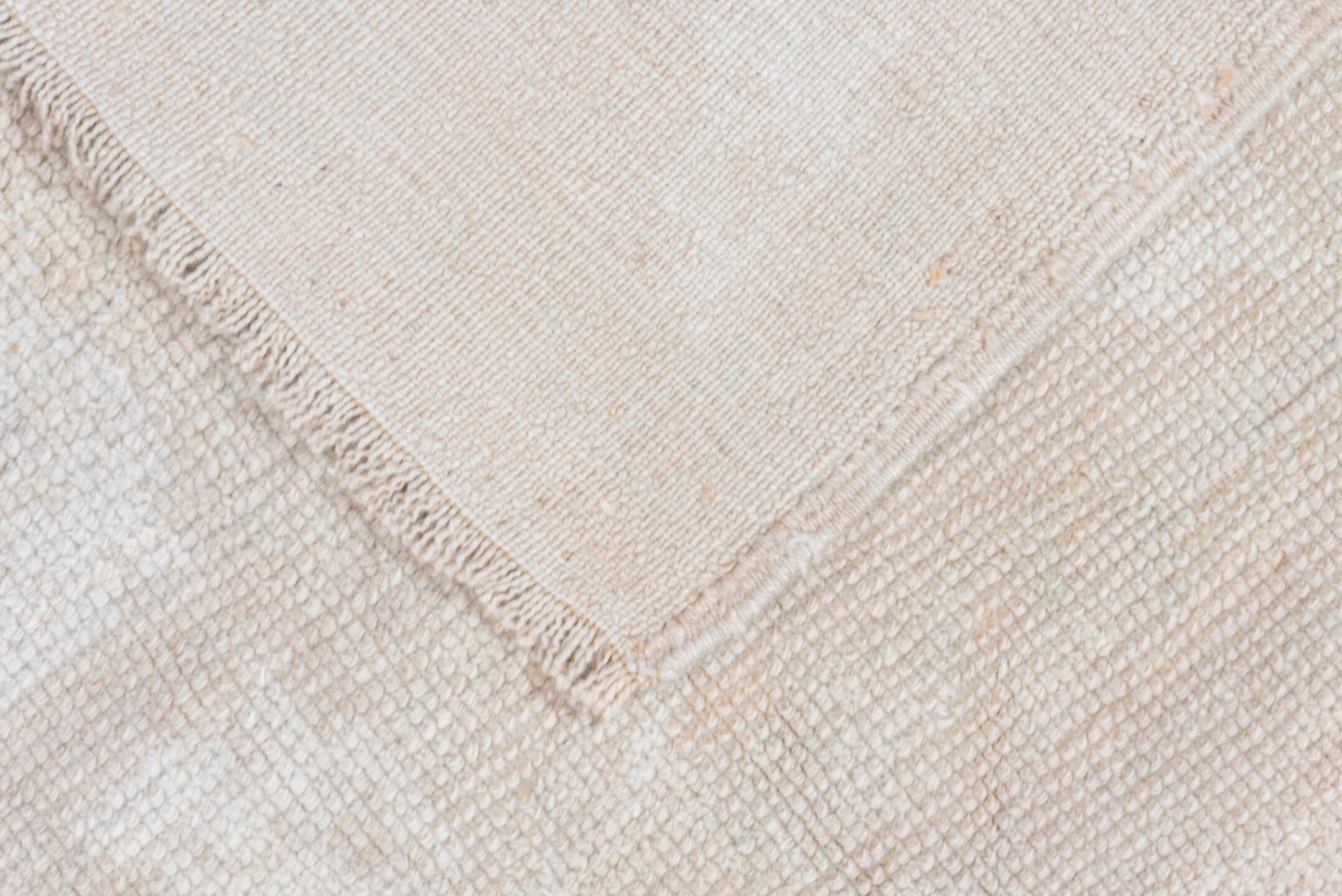 3' x 6' one-of-a-kind handmade vintage Oushak small size rug. Color palette: gainsboro, gray, light gray, linen, misty rose