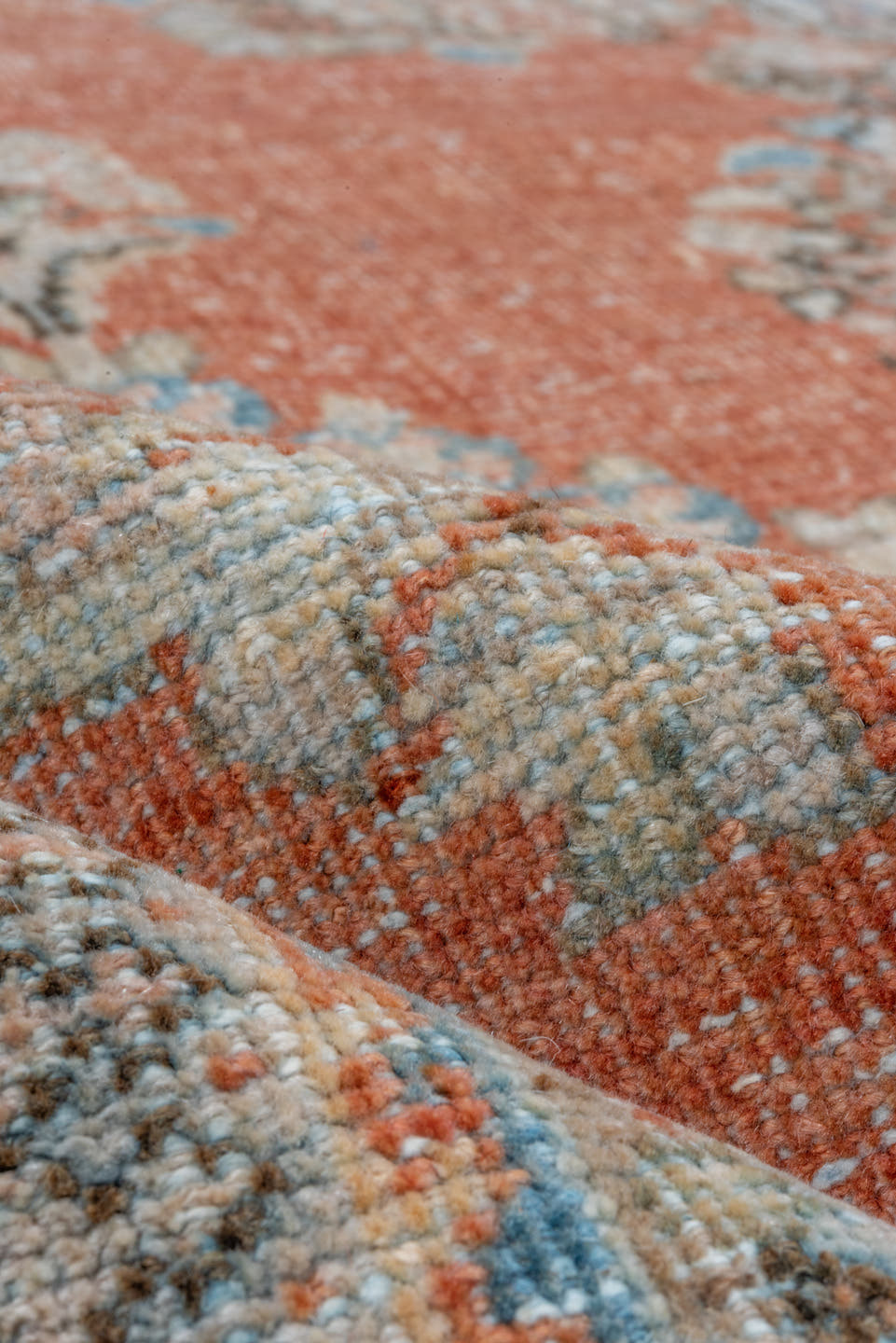 4' x 6' one-of-a-kind handmade vintage Mahal small size rug. Color palette: terra cotta, ivory, sky blue, charcoal, taupe