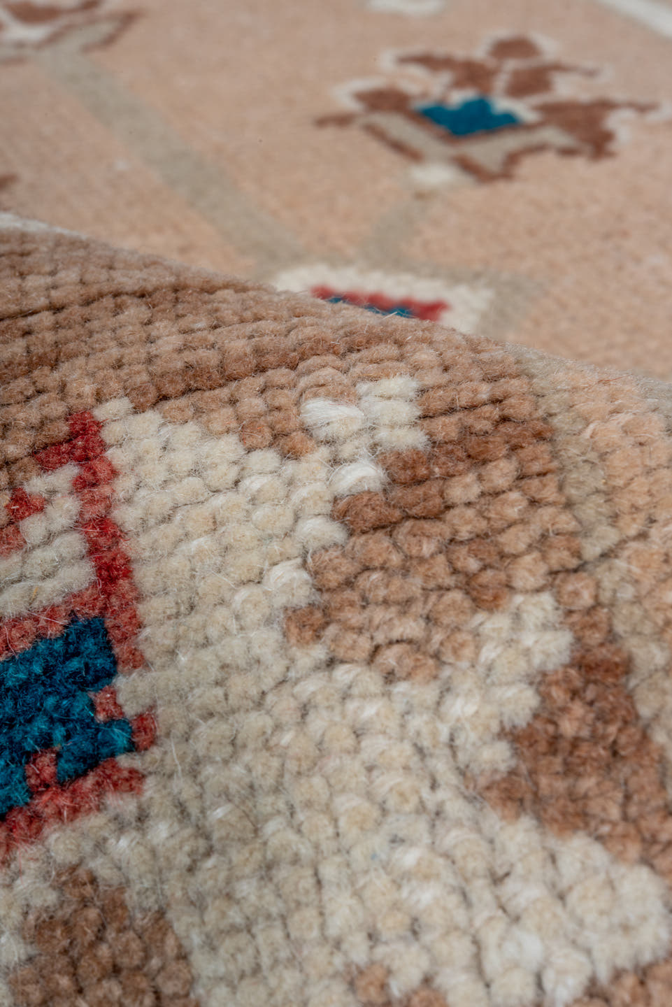 2' x 3' one-of-a-kind handmade vintage Oushak small size rug. Color palette: beige, ivory, taupe, camel, sky_blue, coral