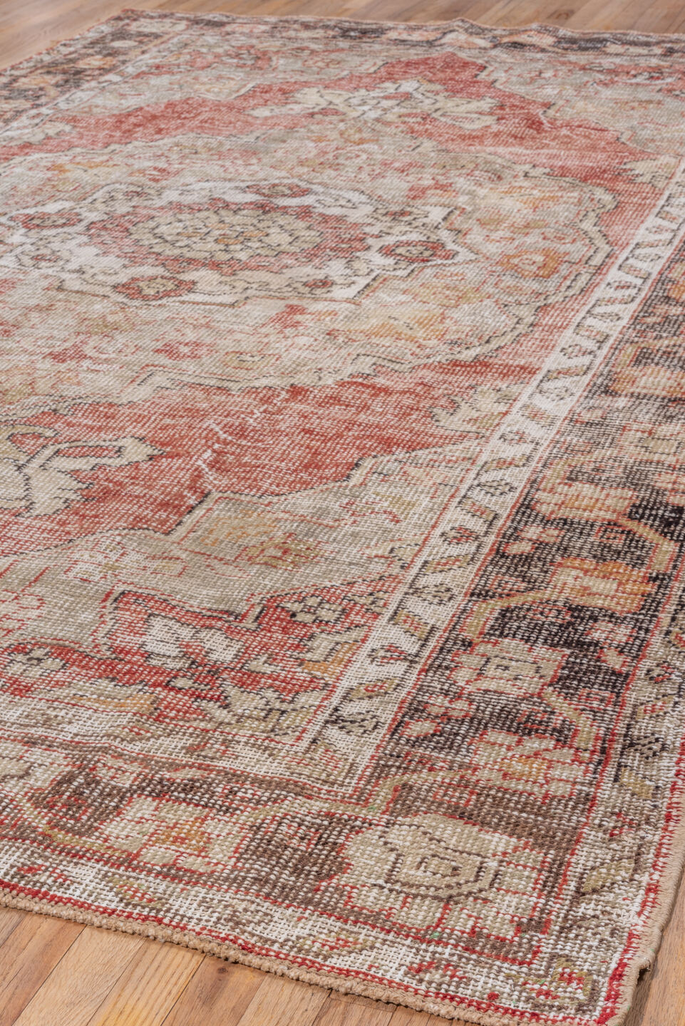 7' x 10' one-of-a-kind handmade vintage Oushak large size rug. Color palette: brown, gray, light gray, off-white, pink, red