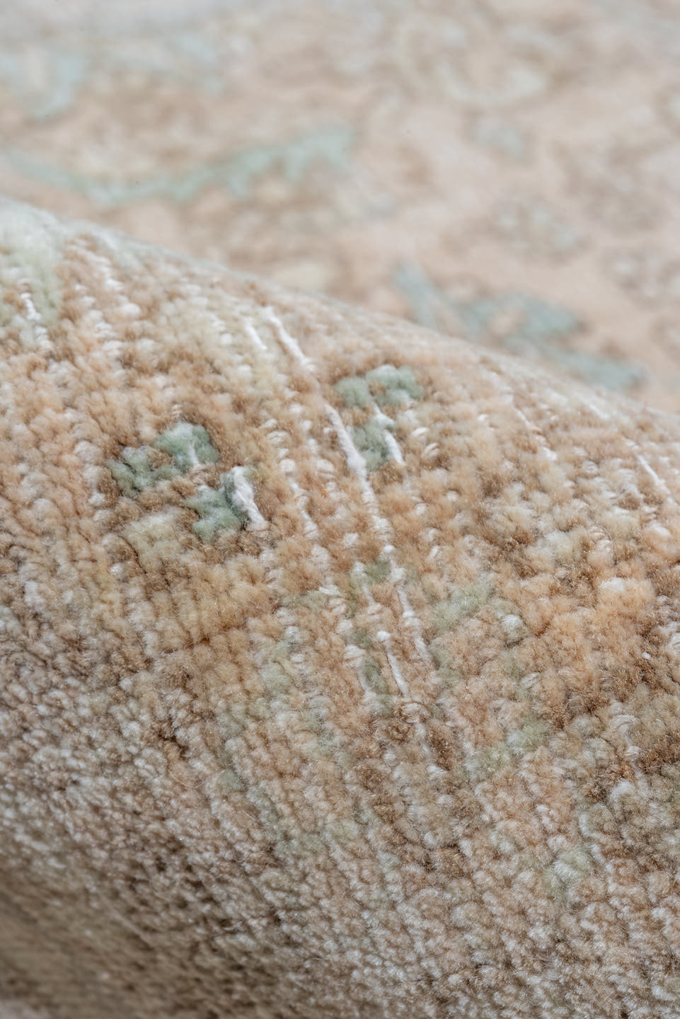 10' x 13' one-of-a-kind handmade vintage Bidjar large size rug. Color palette: beige, taupe, ivory, pale aqua, sand, camel