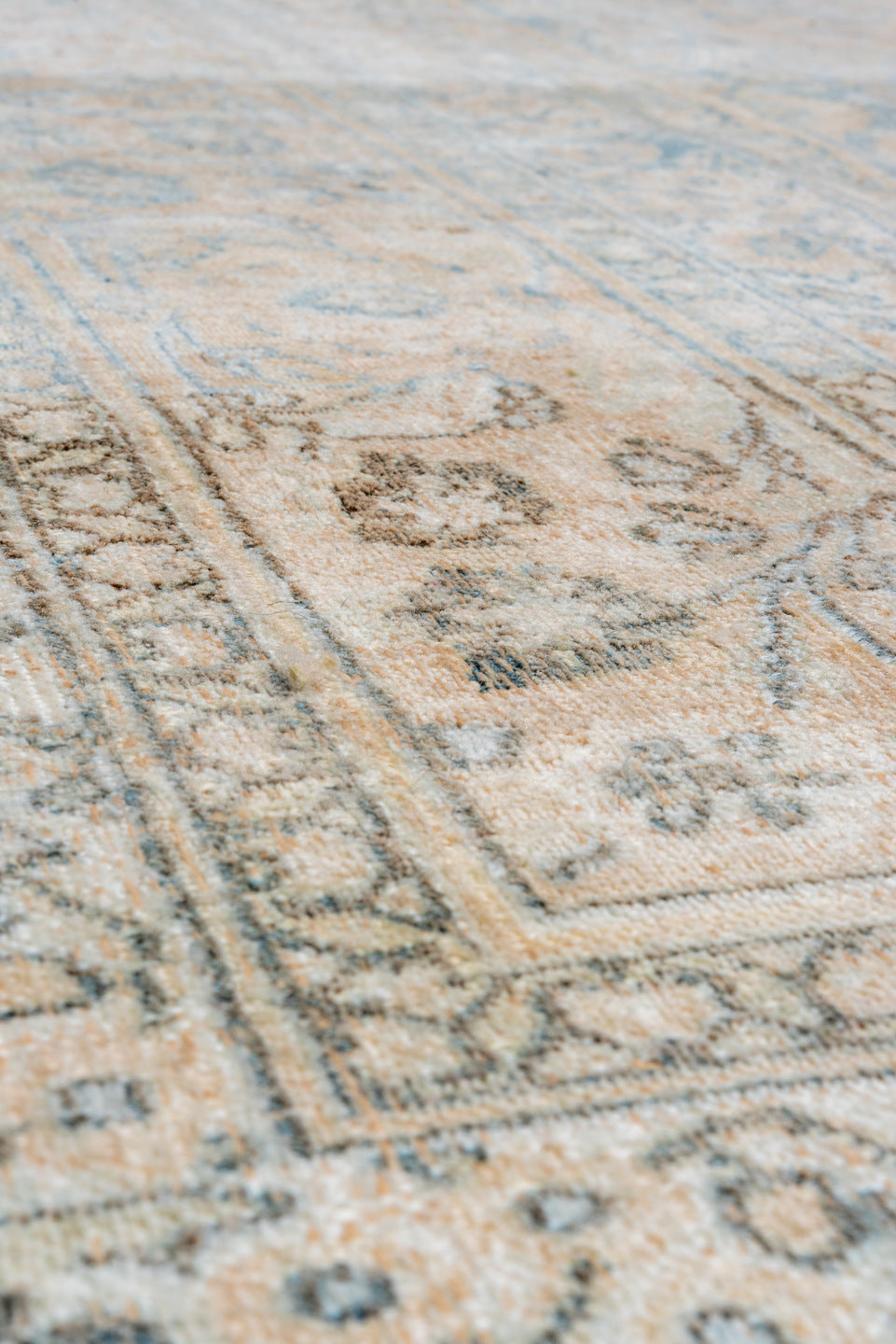 8' x 11' one-of-a-kind handmade vintage Khorassan large size rug. Color palette: brown, dark gray, dim gray, gainsboro, gray