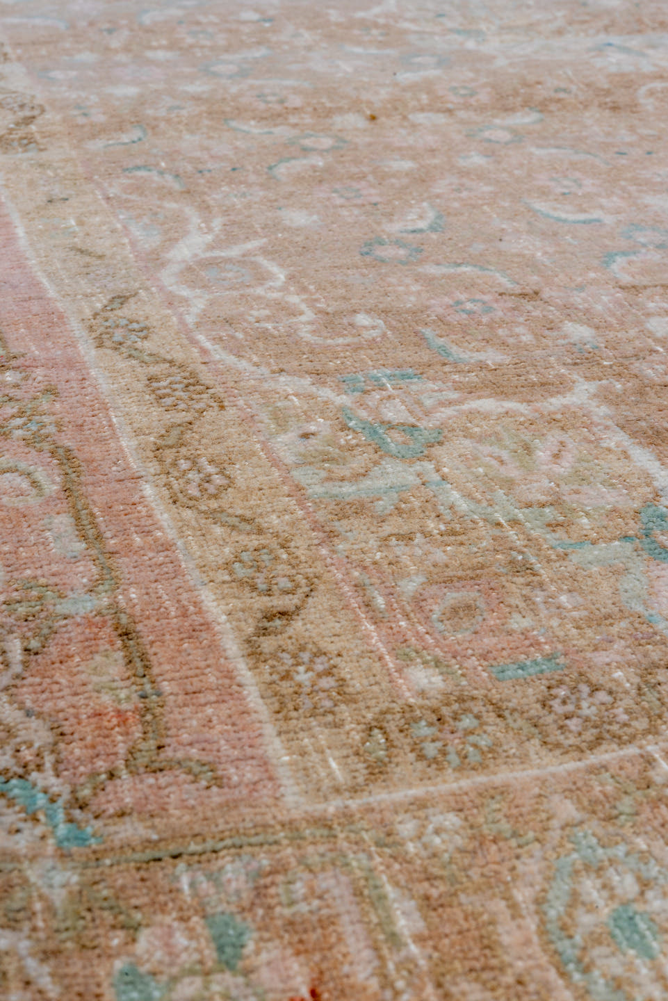 3' x 5' one-of-a-kind handmade vintage Bidjar small size rug. Color palette: camel, blush, taupe, ivory, pale aqua, beige