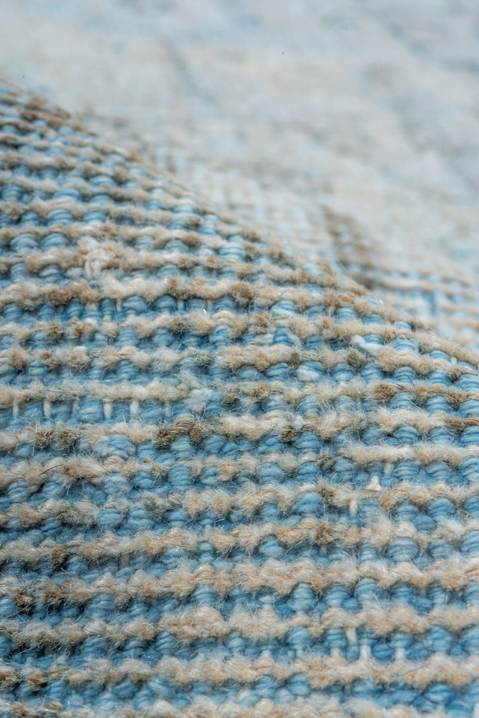 7' x 10' one-of-a-kind handmade vintage Mahal large size rug. Color palette: pale blue, ivory, sky blue, taupe, gray