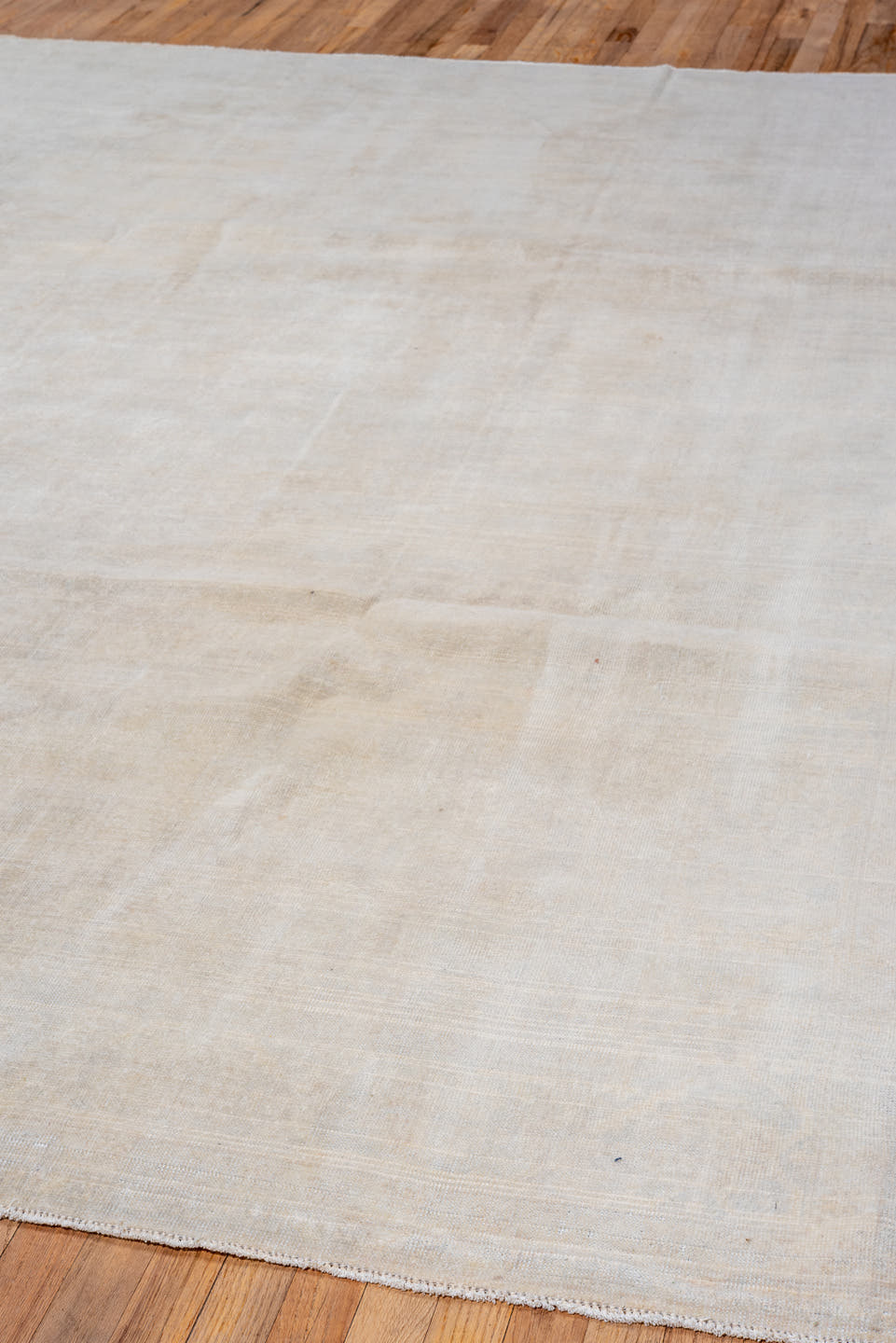 7' x 10' one-of-a-kind handmade vintage Oushak large size rug. Color palette: ivory, cream, beige, taupe, pale gray, gray