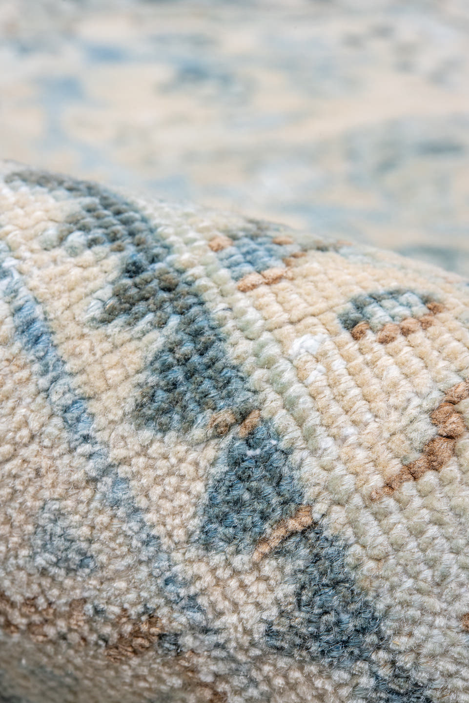 8' x 11' one-of-a-kind handmade vintage Heriz large size rug. Color palette: light blue, ivory, slate, beige, camel, gray
