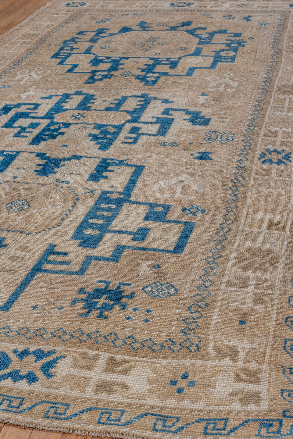 5' x 10' one-of-a-kind handmade vintage Oushak medium size rug. Color palette: ivory, beige, cobalt, taupe, blue, gray