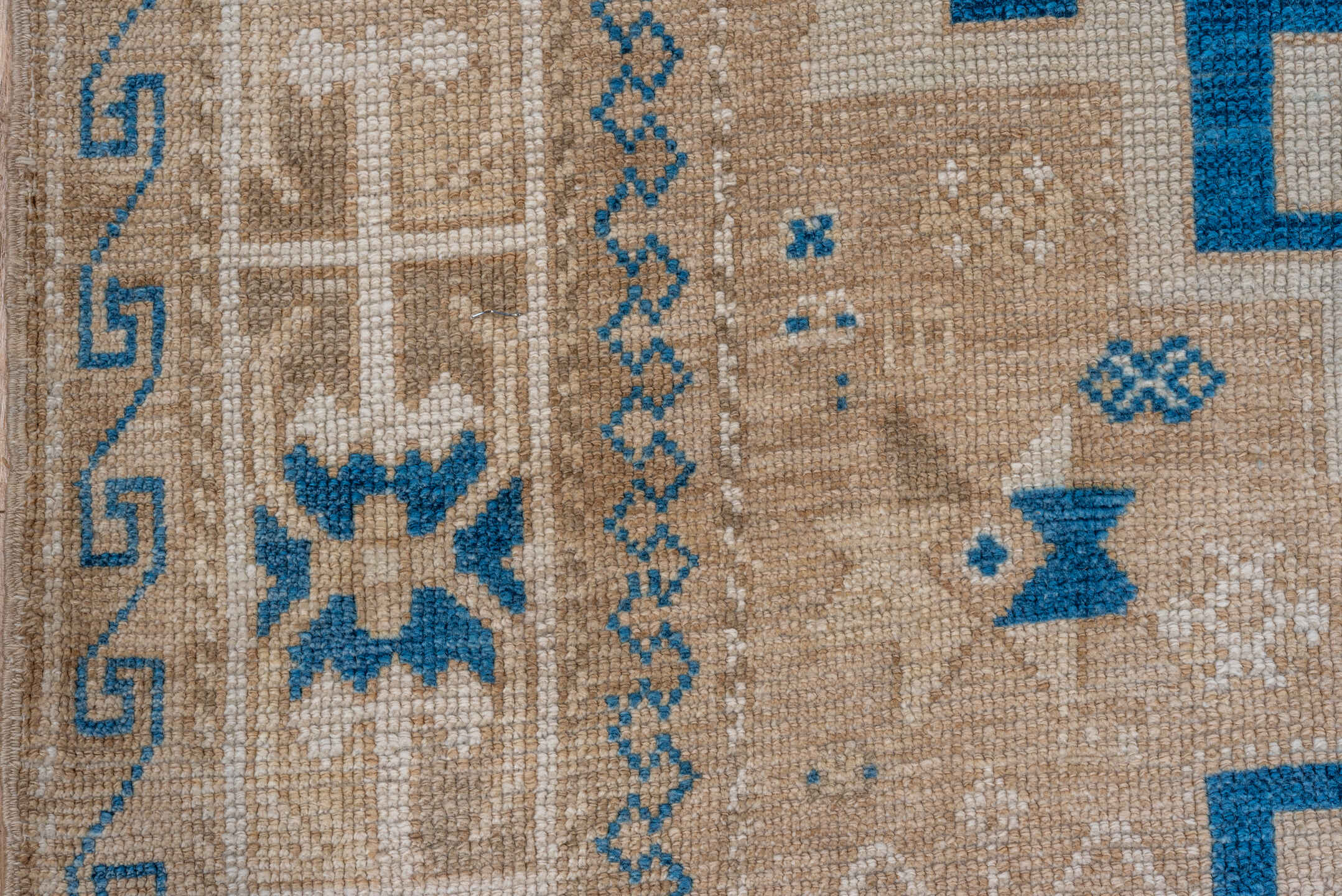 5' x 10' one-of-a-kind handmade vintage Oushak medium size rug. Color palette: ivory, beige, cobalt, taupe, blue, gray