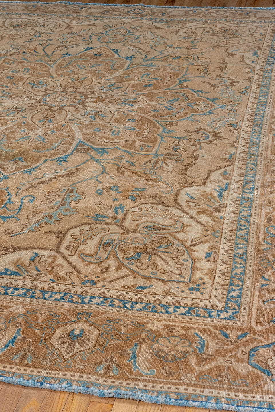 8' x 10' one-of-a-kind handmade vintage Heriz large size rug. Color palette: beige, taupe, camel, ivory, sky blue, brown