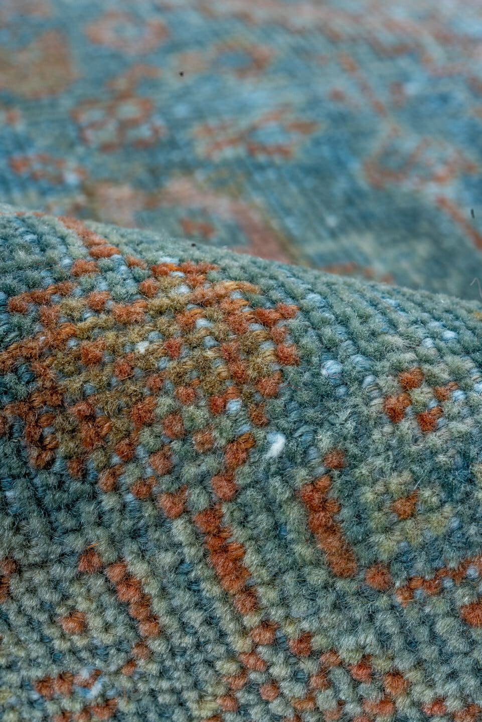 4' x 6' one-of-a-kind handmade vintage Mahal small size rug. Color palette: turquoise, rust, ivory, sky blue, terra cotta