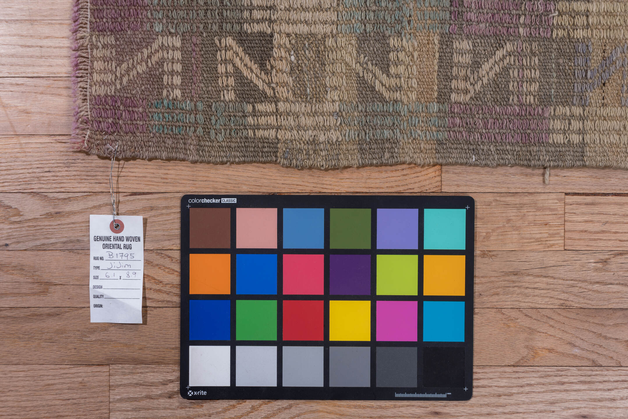 6' x 8' one-of-a-kind handmade vintage Jijim medium size rug. Color palette: brown, dim gray, gray, pink