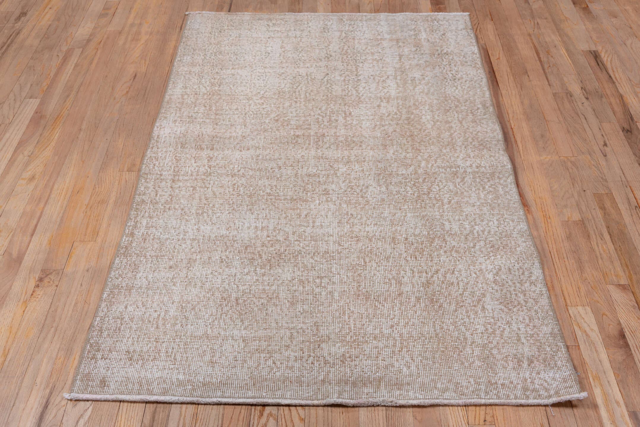3' x 6' one-of-a-kind handmade vintage Oushak small size rug. Color palette: beige, ivory, taupe, camel, gray