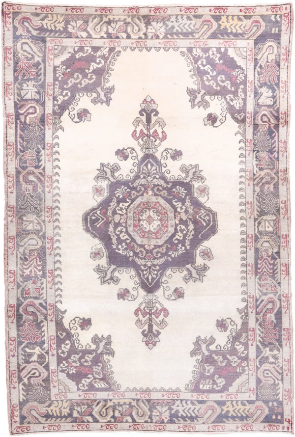 5' x 7' Neutral Rugs