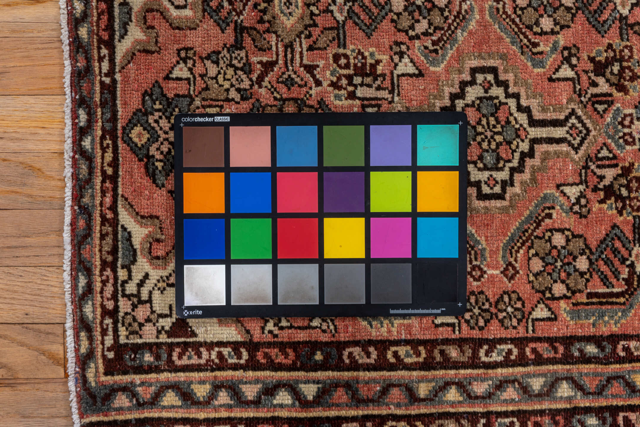 2' x 2' one-of-a-kind handmade vintage Hamadan small size rug. Color palette: brown, gray, pink