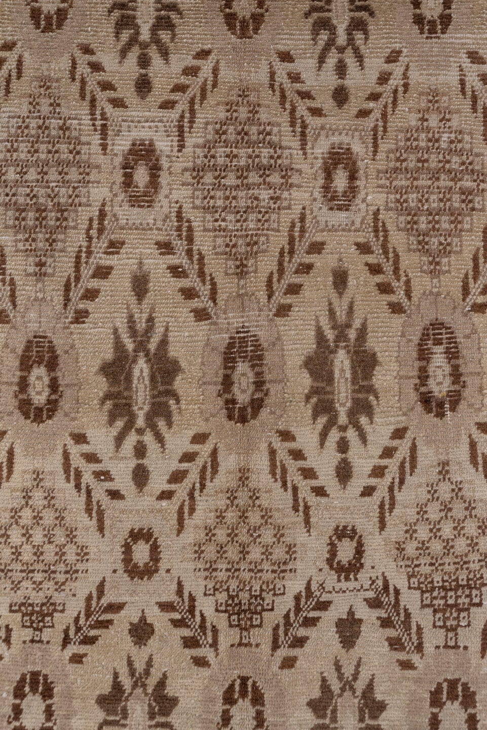 4' x 9' one-of-a-kind handmade vintage Oushak runner rug. Color palette: ivory, taupe, brown, beige, gray
