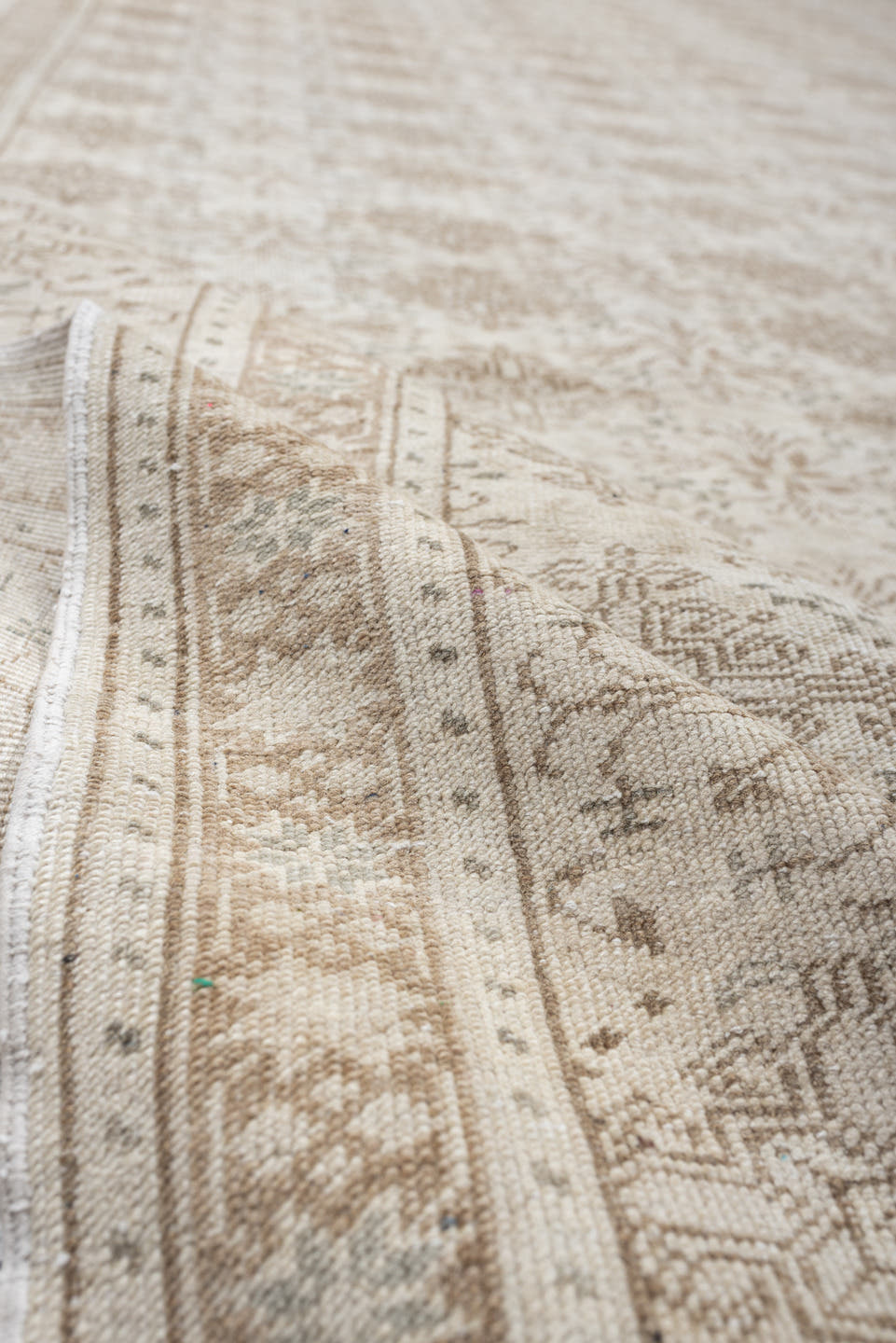 10' x 14' one-of-a-kind handmade antique Sivas oversize rug. Color palette: ivory, beige, cream, taupe, sand, gray
