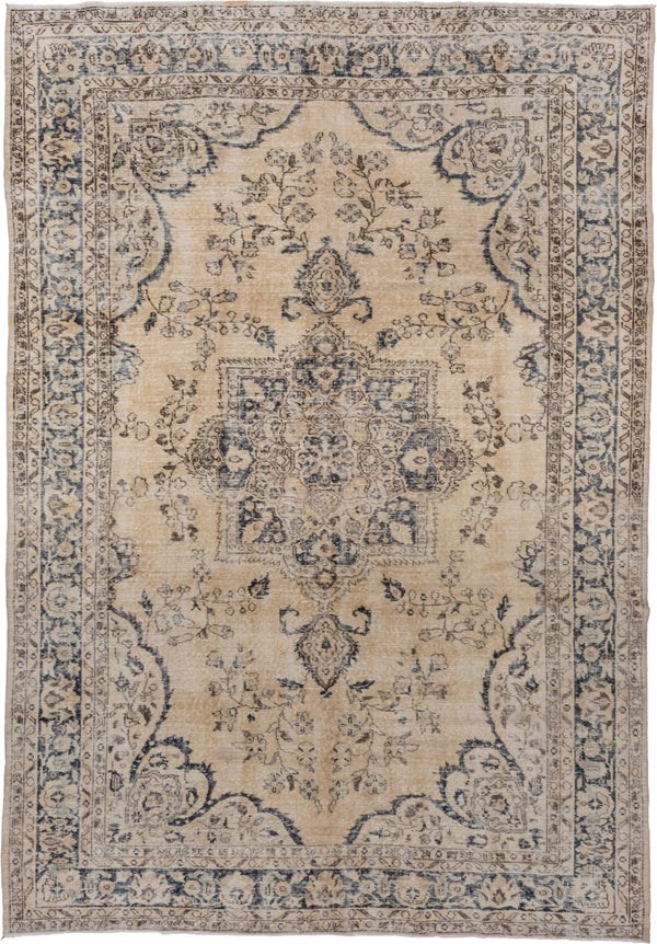 7' x 10' Turkish Rugs