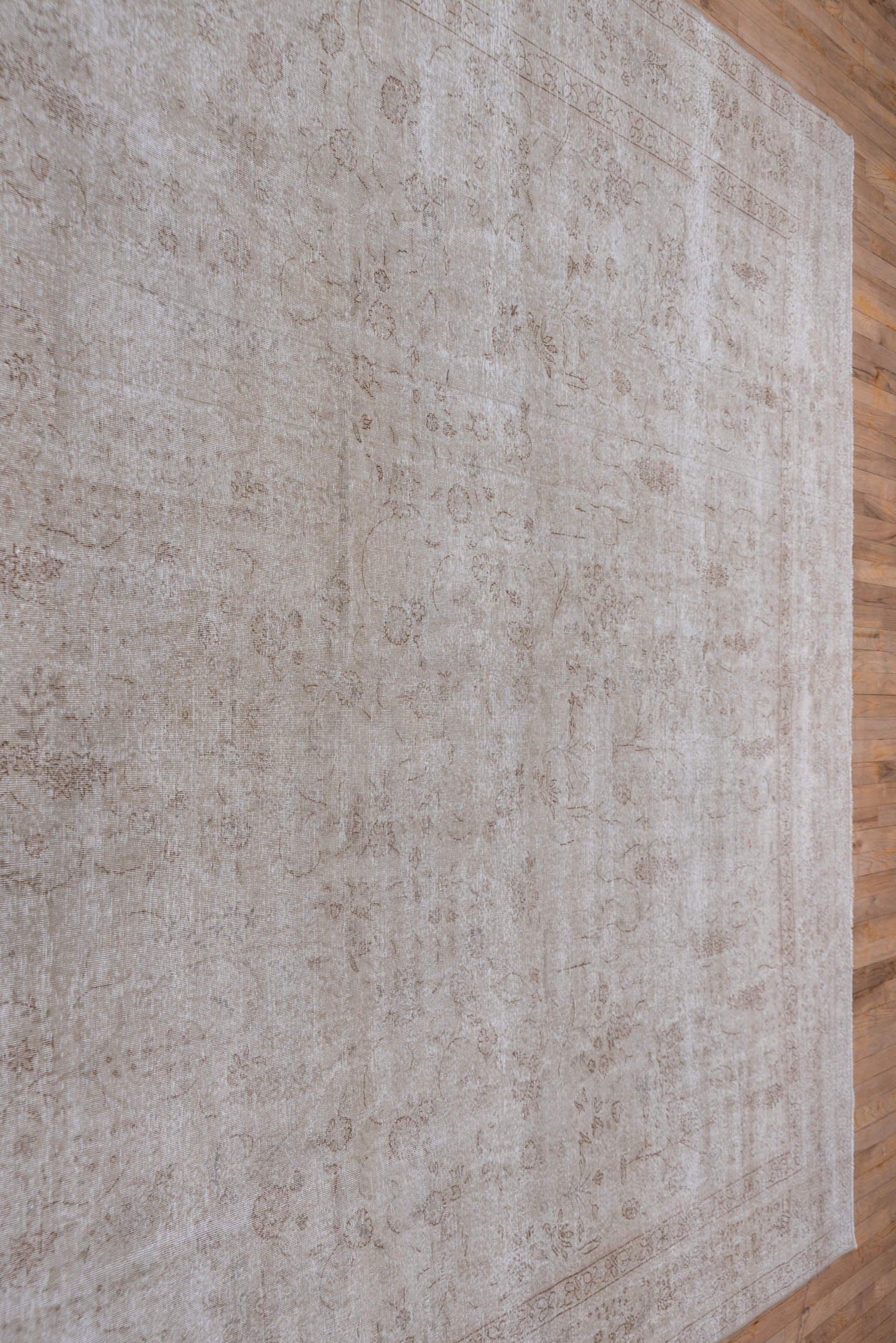 9' x 13' one-of-a-kind handmade vintage Sivas large size rug. Color palette: ivory, taupe, beige, sand, camel, greige, gray
