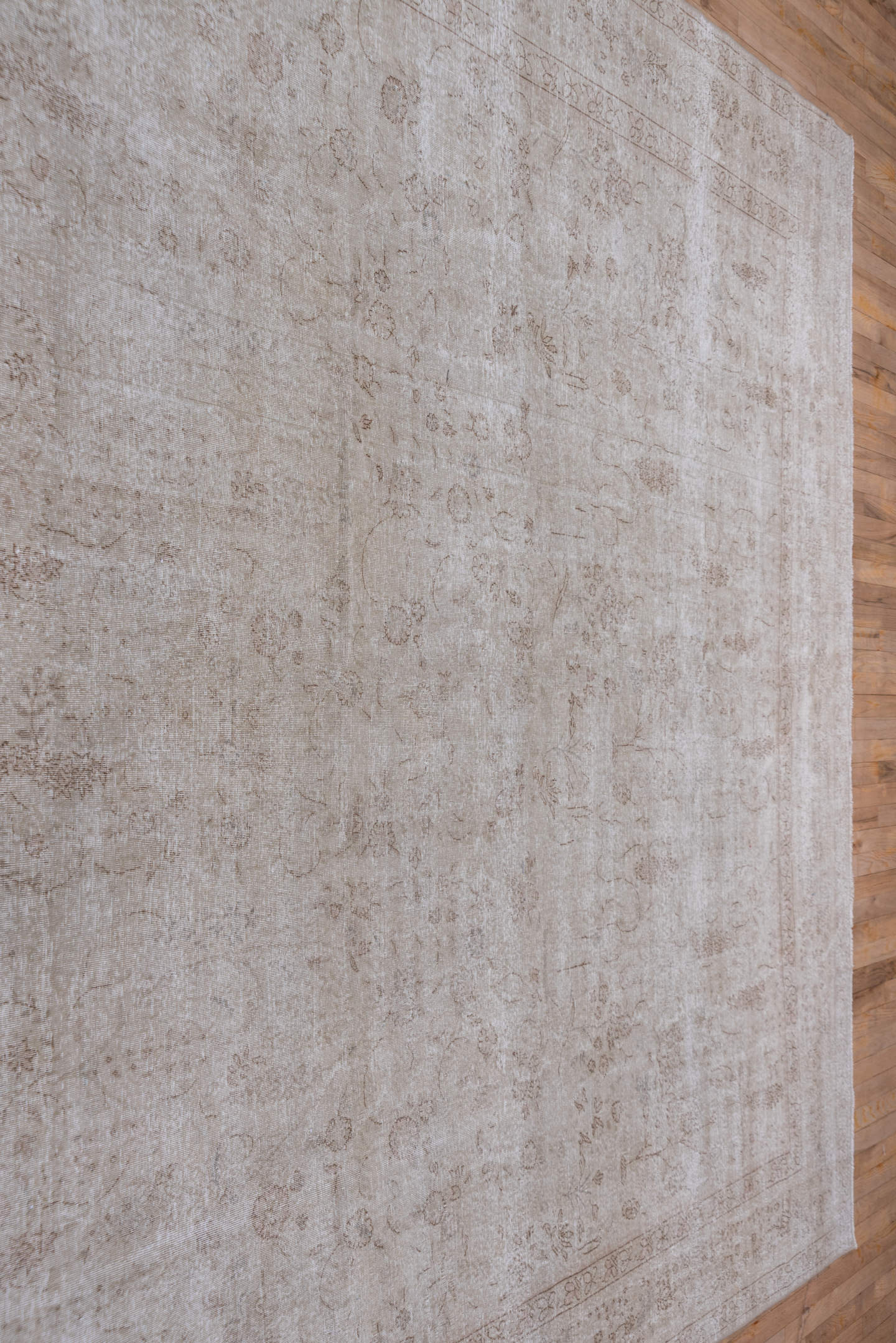 9' x 13' one-of-a-kind handmade vintage Sivas large size rug. Color palette: ivory, taupe, beige, sand, camel, greige, gray