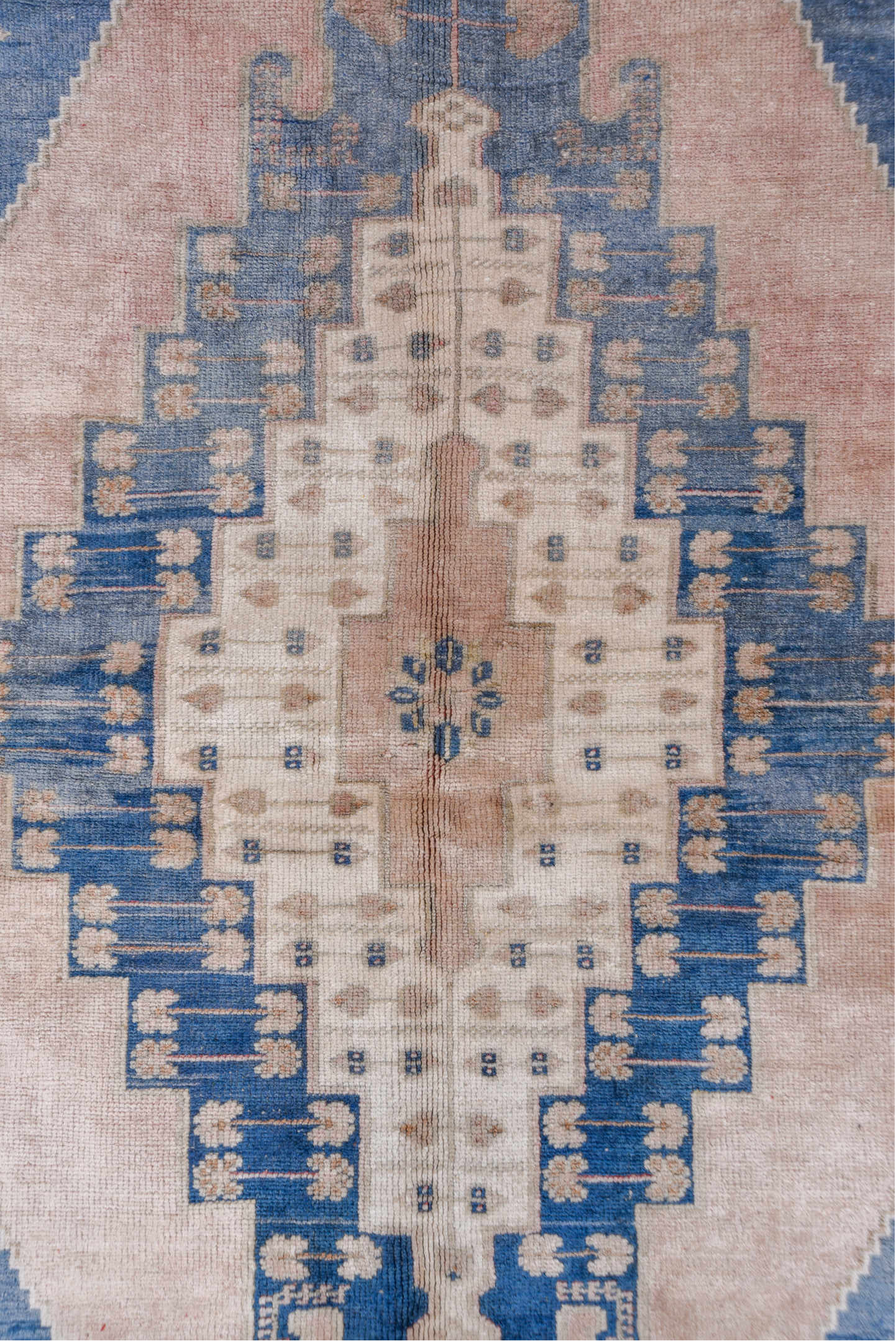 5' x 9' one-of-a-kind handmade vintage Oushak medium size rug. Color palette: ivory, powder_blue, blush, beige, taupe, slate
