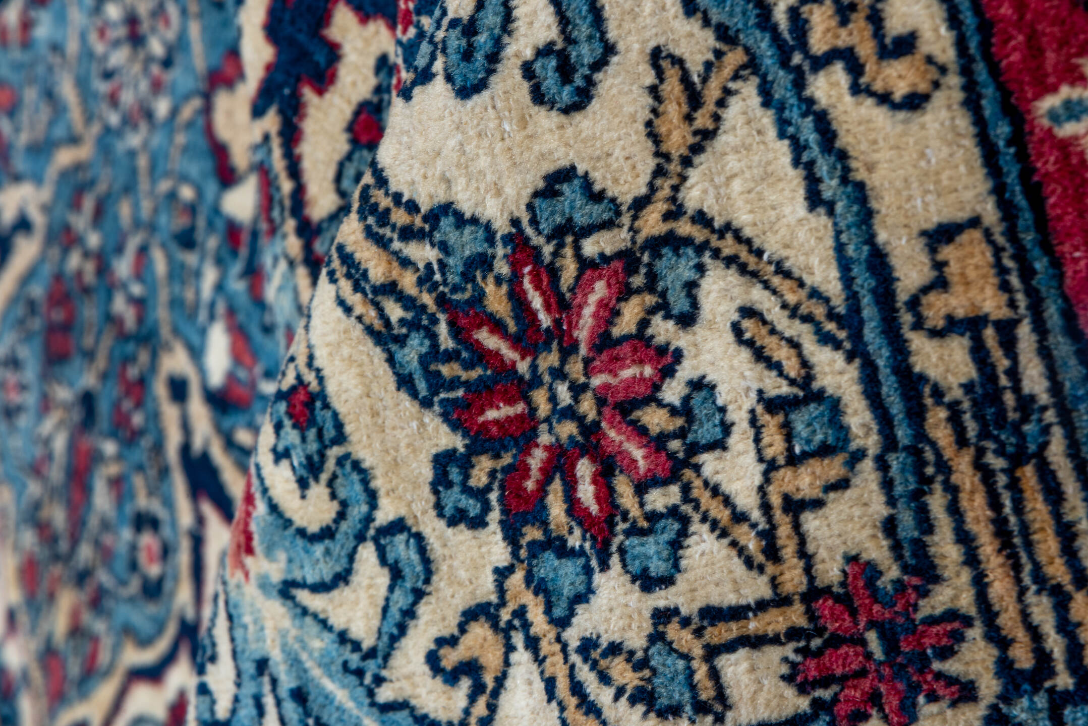 8' x 12' one-of-a-kind handmade vintage Lavar large size rug. Color palette: antiquewhite, arapawa, blue, brown, dim gray