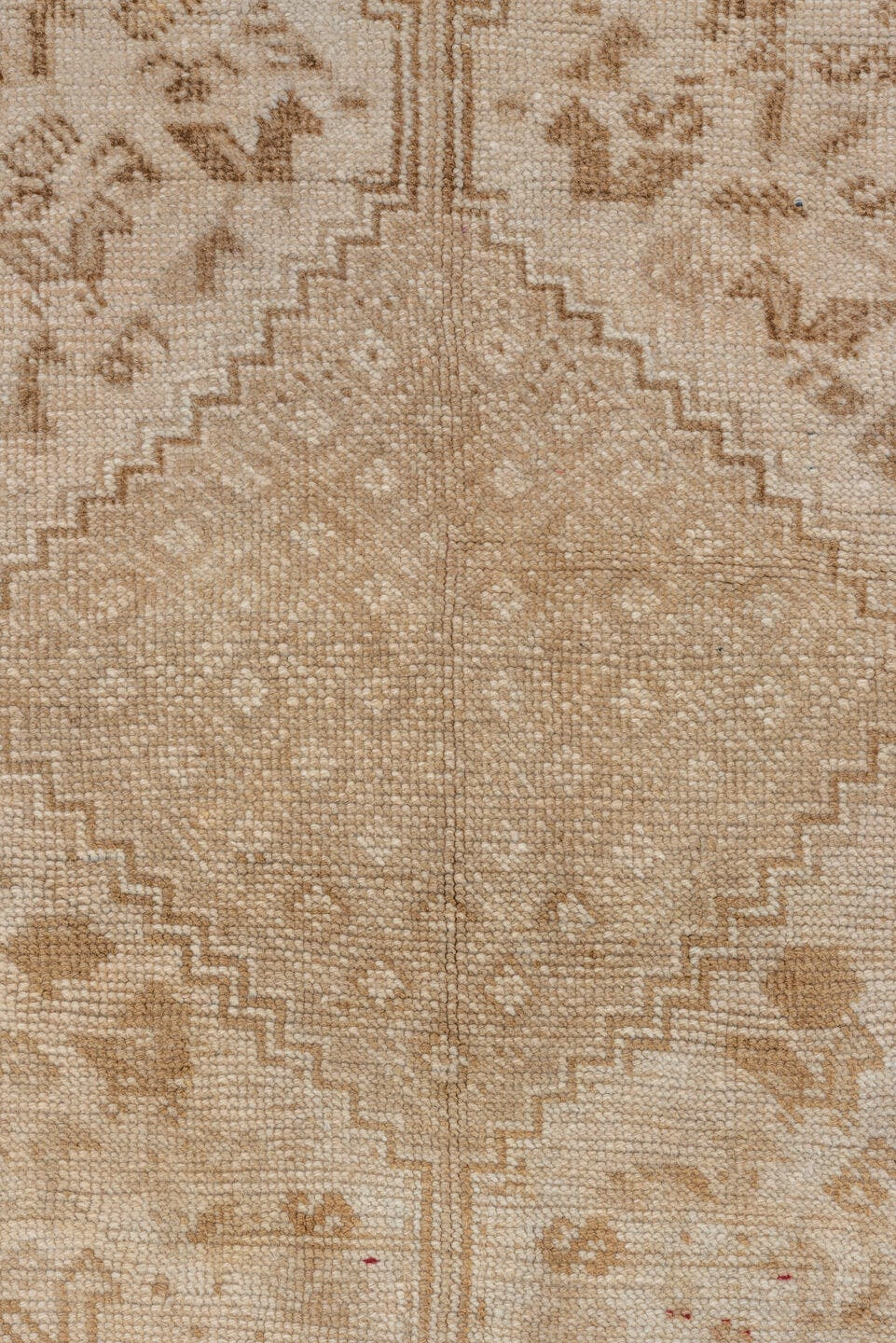5' x 8' one-of-a-kind handmade vintage Shiraz medium size rug. Color palette: beige, ivory, taupe, camel, sand, light brown