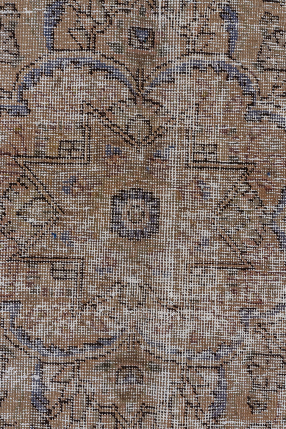 9' x 12' one-of-a-kind handmade vintage Tabriz large size rug. Color palette: brown, gray, light gray, pink, red, silver