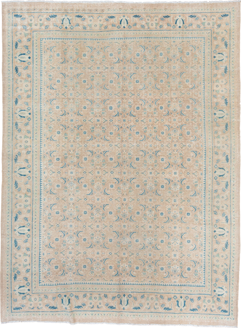 7' x 10' one-of-a-kind handmade vintage Mahal large size rug. Color palette: beige, ivory, pale blue, sky blue, taupe
