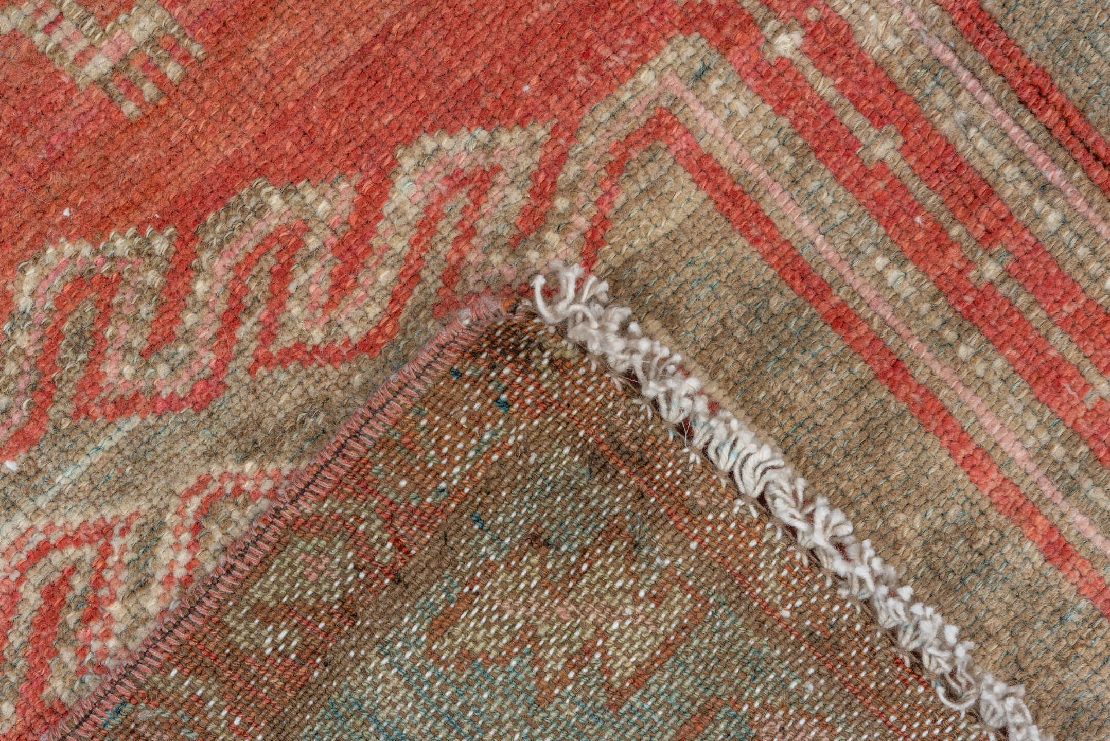 3' x 6' one-of-a-kind handmade vintage Malayer small size rug. Color palette: brown, gray, light gray, off-white, pink