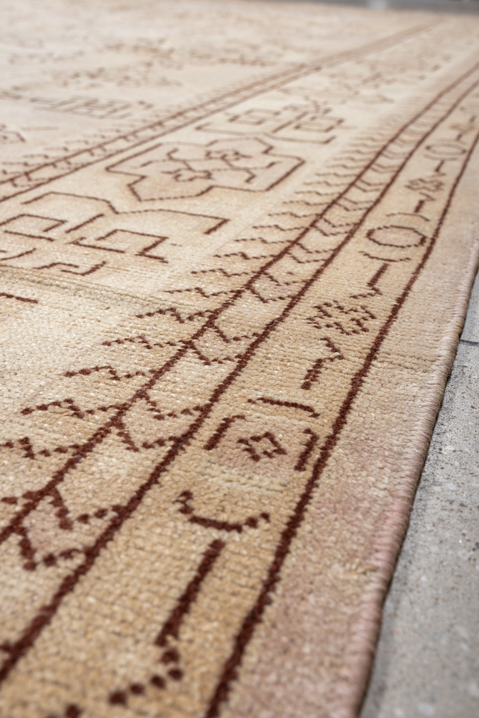 12' x 14' one-of-a-kind handmade antique Oushak oversize rug. Color palette: ivory, beige, taupe, camel, sand, gray
