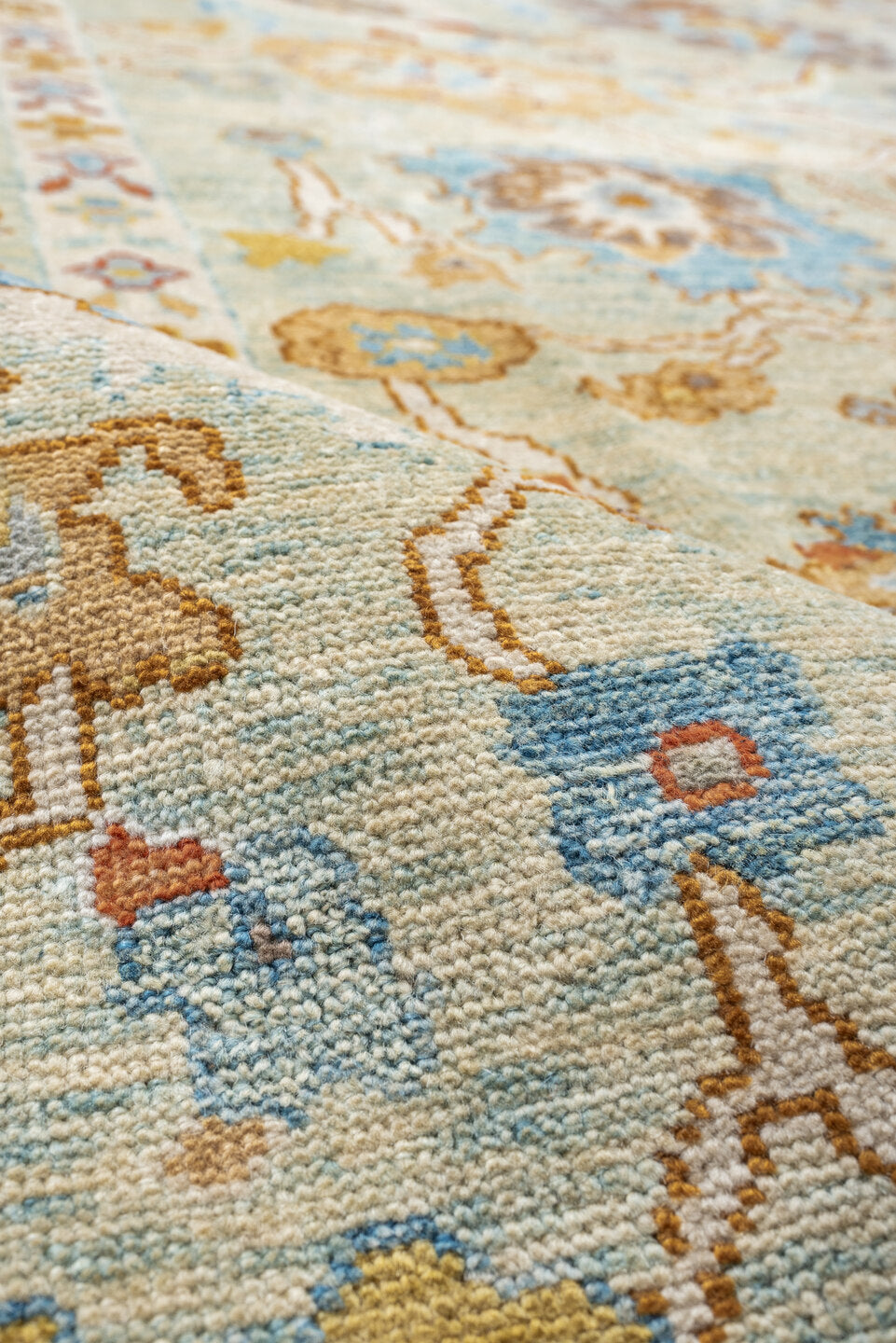 9' x 12' one-of-a-kind handmade vintage Sultanabad large size rug. Color palette: ivory, sky blue, taupe, terracotta, camel