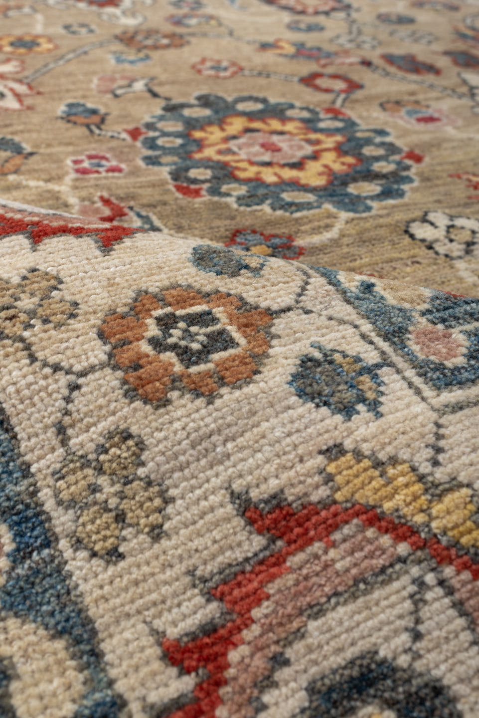 6' x 10' one-of-a-kind handmade vintage Sultanabad large size rug. Color palette: camel, ivory, indigo, rust, blush, slate