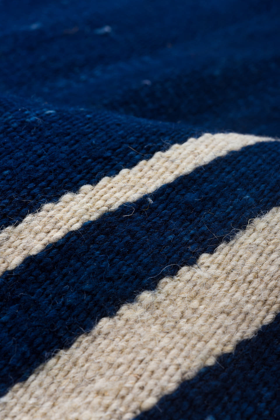5' x 9' one-of-a-kind handmade vintage Kilim medium size rug. Color palette: blue, ivory