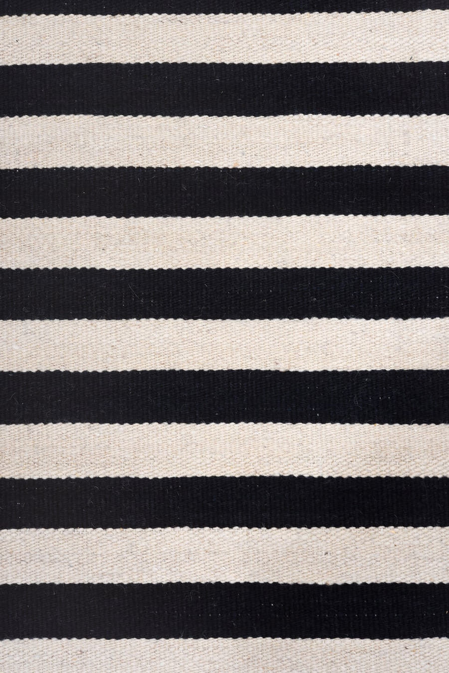 7' x 9' one-of-a-kind handmade vintage Kilim rug. Color palette: ivory, navy, blue