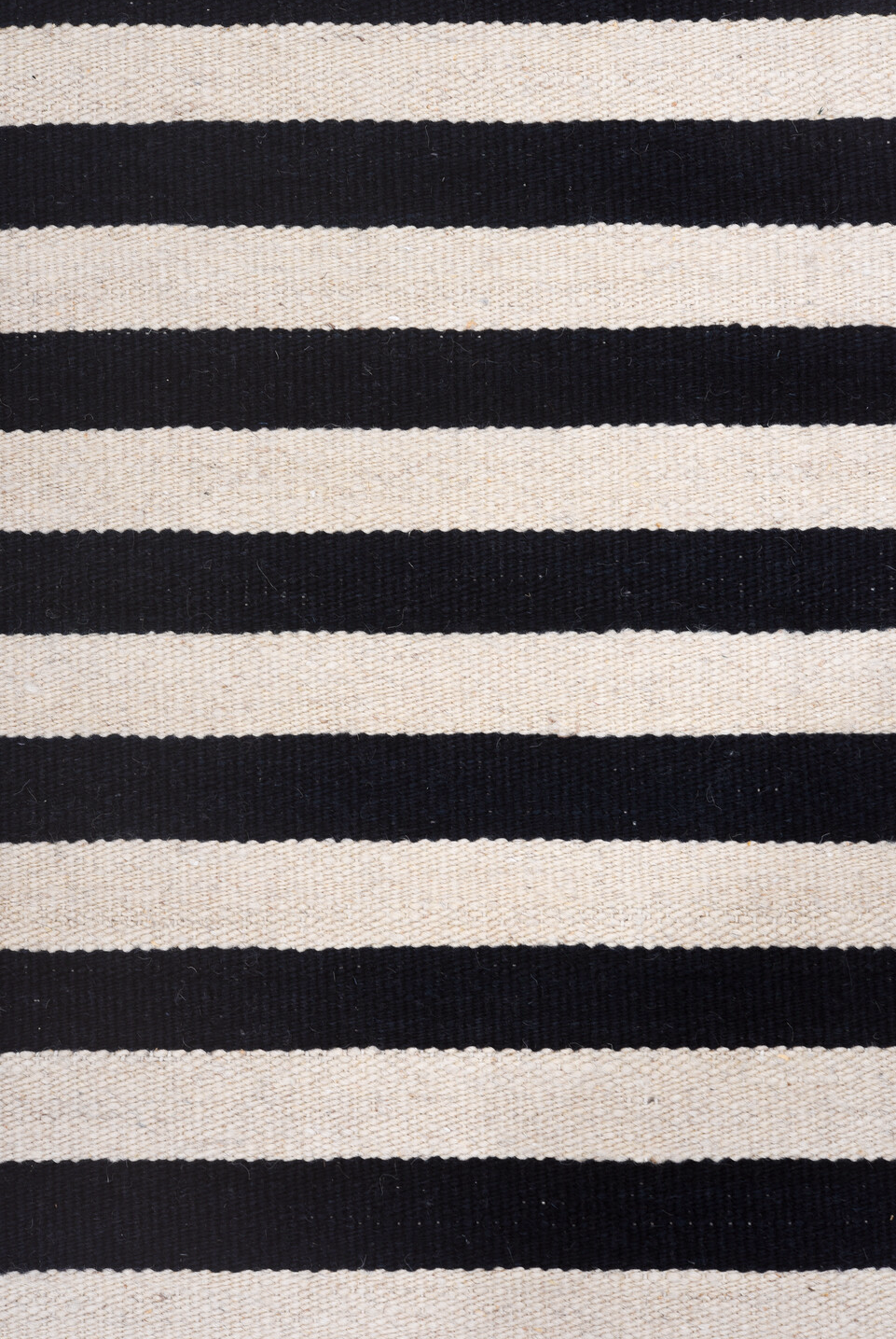 7' x 9' one-of-a-kind handmade vintage Kilim rug. Color palette: ivory, navy, blue